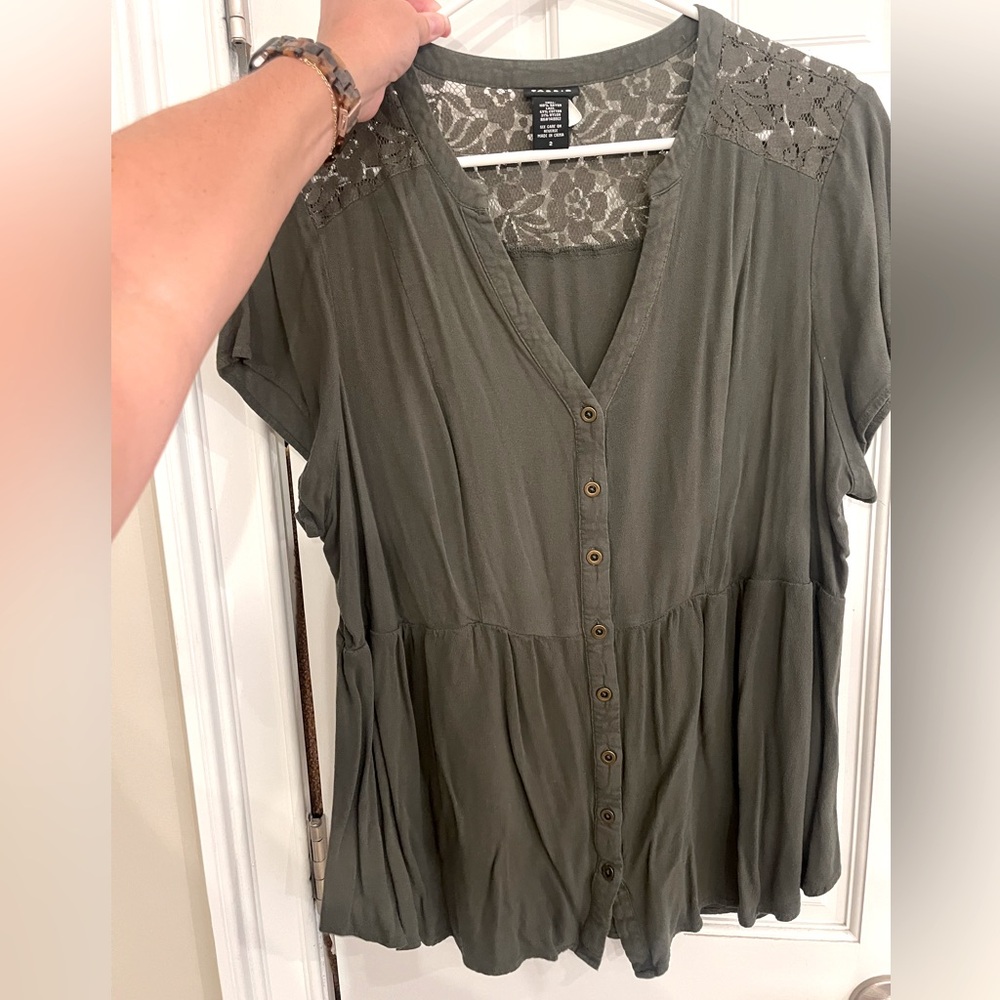 Torrid size 2